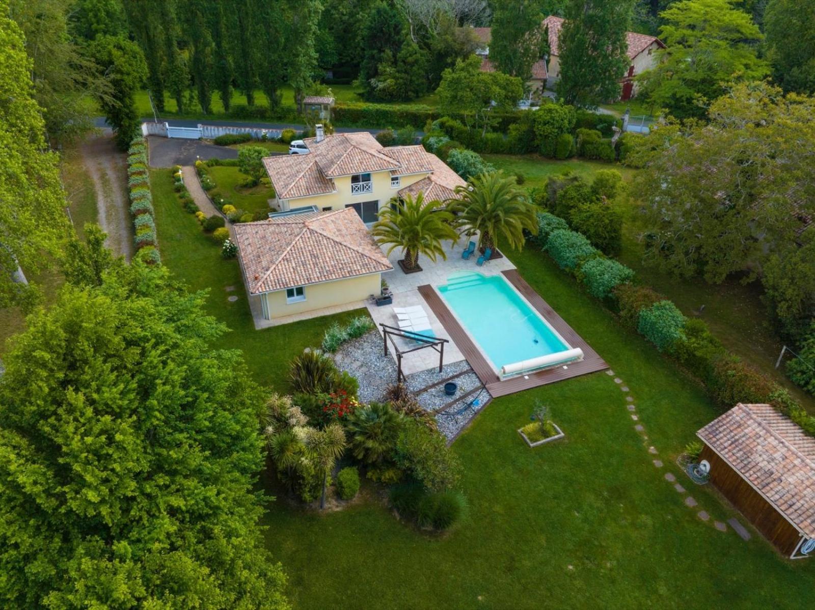Villa Calme Avec Piscine Entre Pays Basque Et Sud Landes